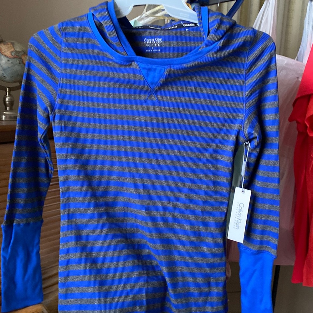 Calvin Klein pull-over hooded sweatshirt and pants!